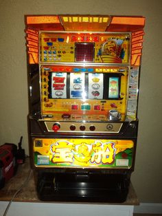 Human Creative Heiwa Slot Machine
